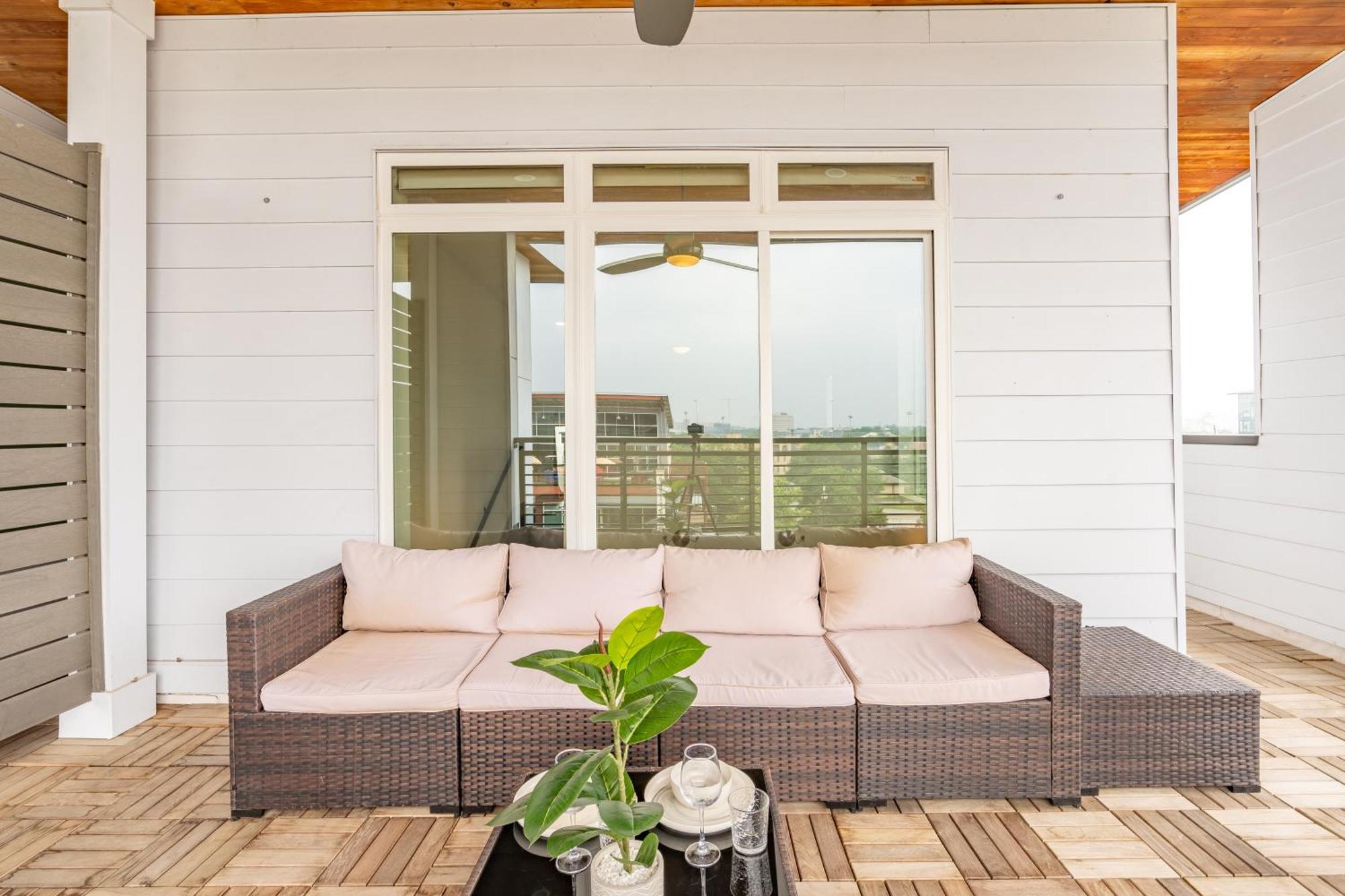 Riverwalk Penthouse Oasis W/Free Parking Gym Pool San Antonio Exteriör bild